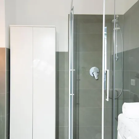 Ur-nest Dolfi Apartment