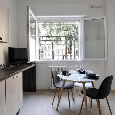 Ur-nest Dolfi * Bolonya