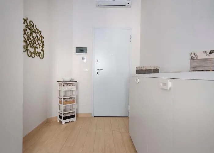 Ur-nest Dolfi Apartament Bolonia